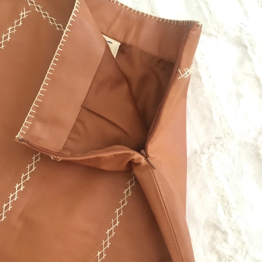 GAP Tan Genuine Leather Stitched Skirt - Picture 3 of 8